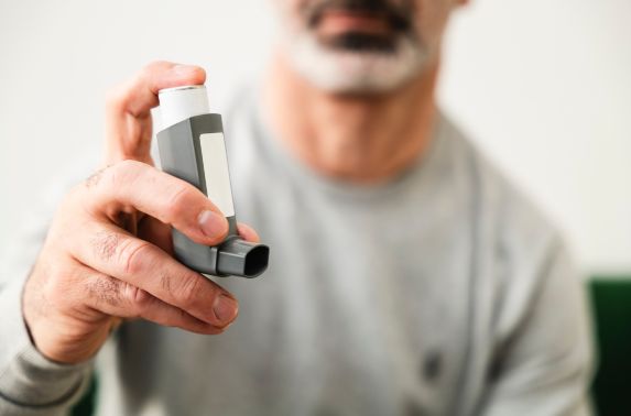 Understanding severe asthma symptoms and when to seek emergency care